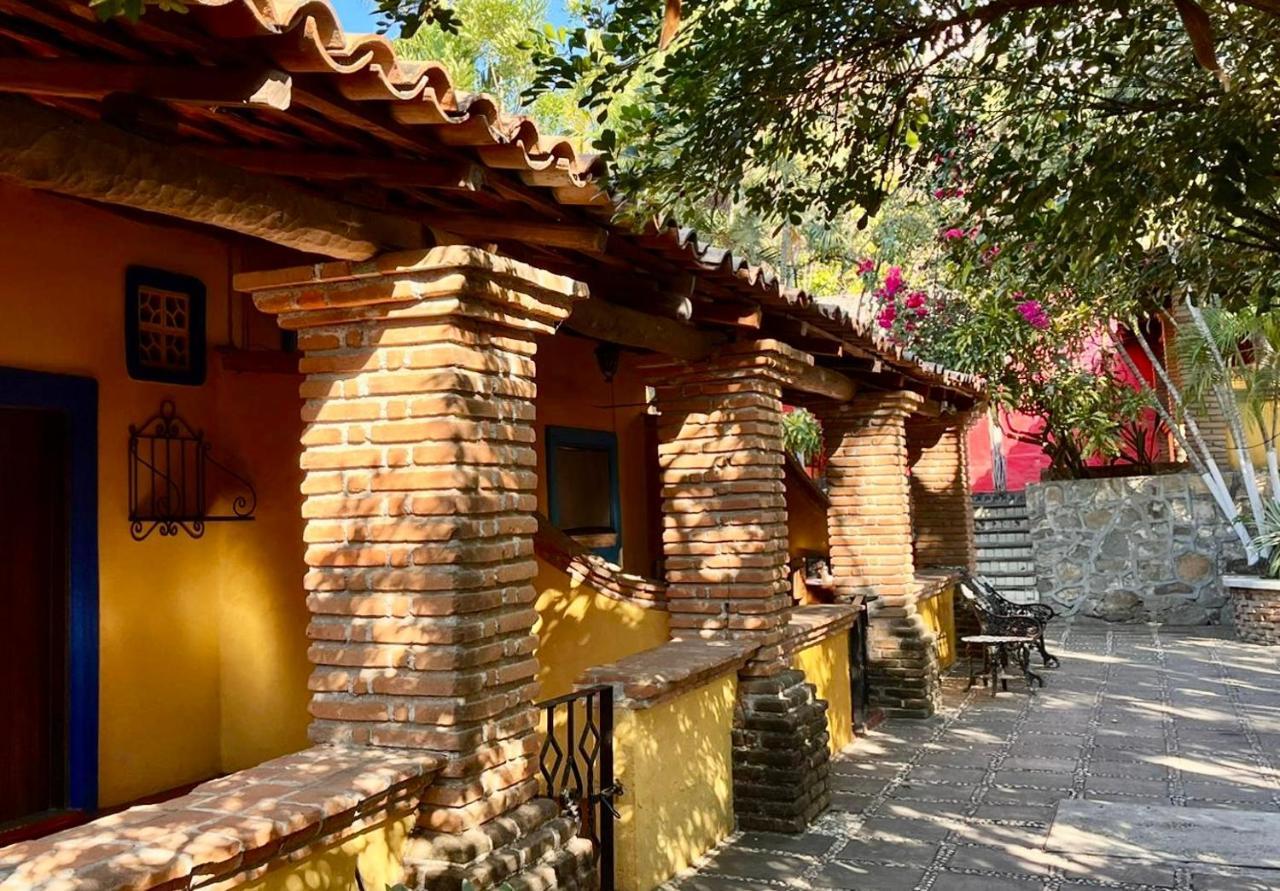Hotel Rancho Escondito Puerto Escondido  Exterior photo